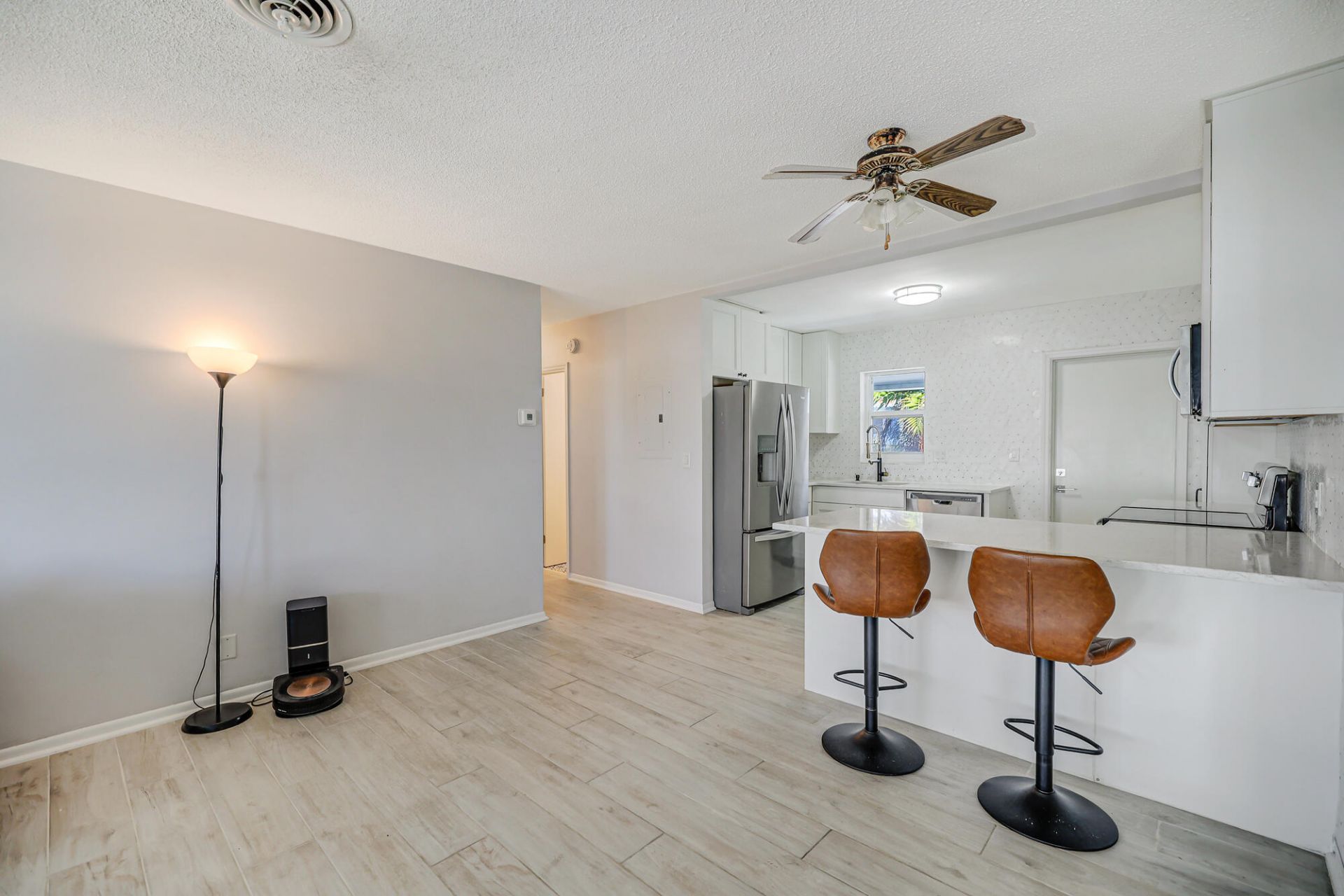 2829 NE 30th Street, Unit 302, Fort Lauderdale, FL 33306 Photo