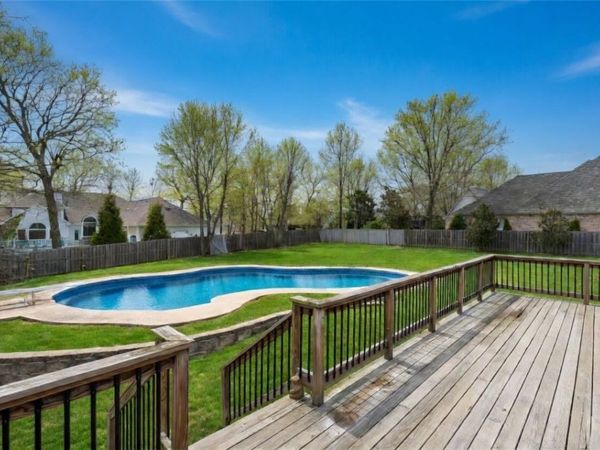3028 Willow Bend Circle, Springdale, AR 72762