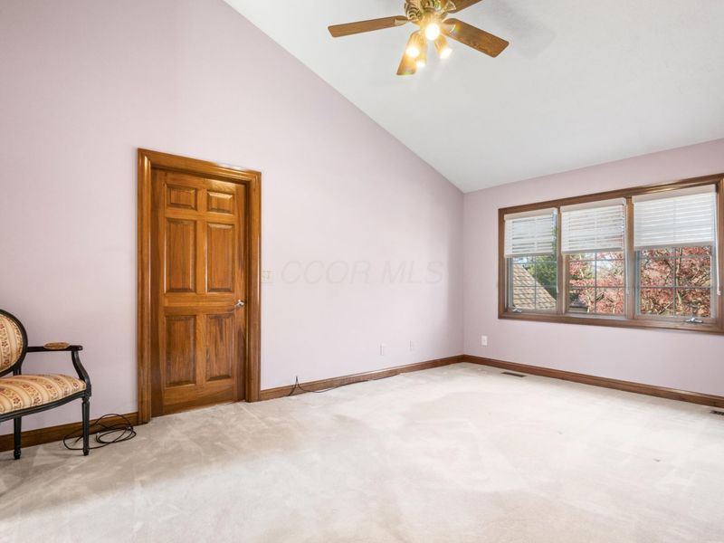 101 Walnut Woods Court, Columbus, OH 43230 Photo 11