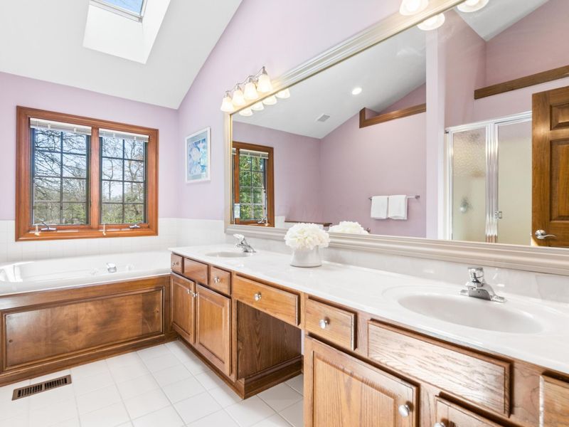 101 Walnut Woods Court, Columbus, OH 43230 Photo 13