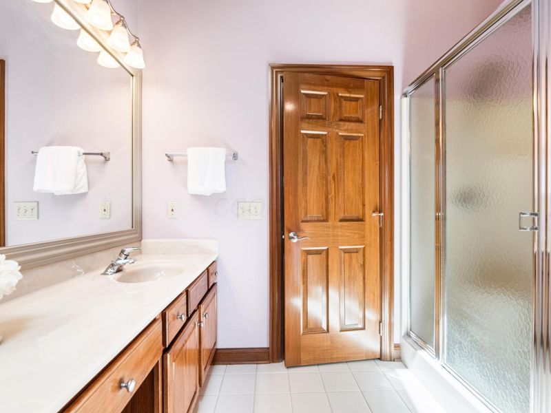 101 Walnut Woods Court, Columbus, OH 43230 Photo 15