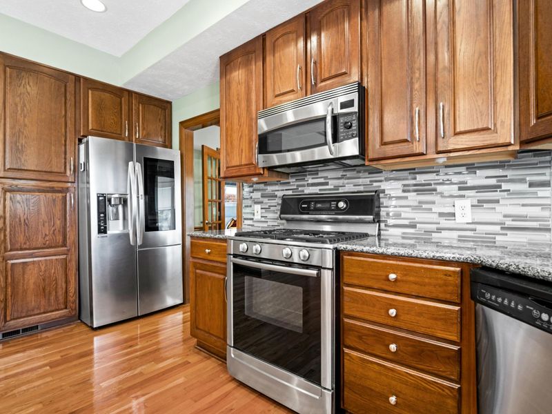 101 Walnut Woods Court, Columbus, OH 43230 Photo 27