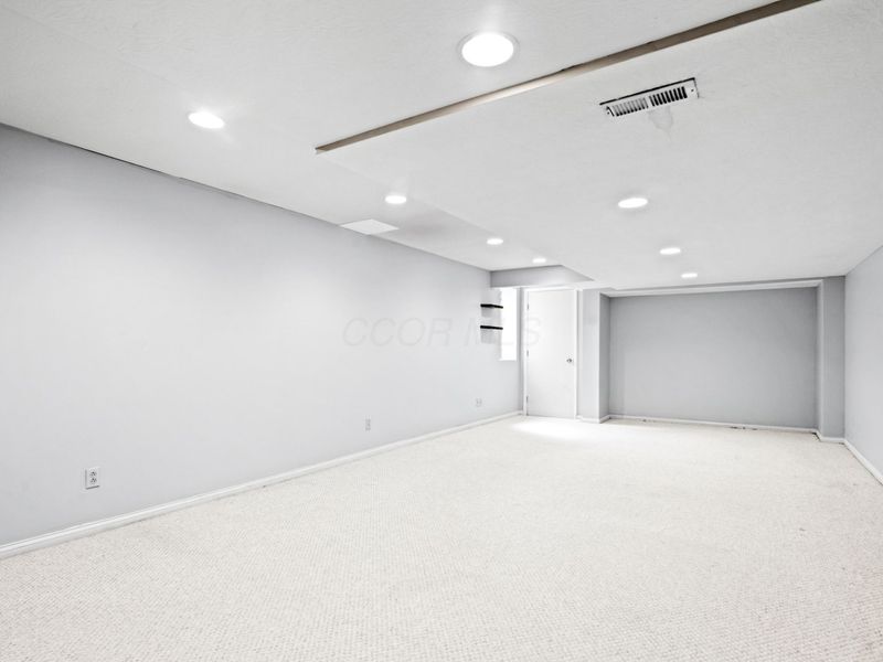 101 Walnut Woods Court, Columbus, OH 43230 Photo 33