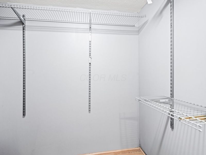 101 Walnut Woods Court, Columbus, OH 43230 Photo 36