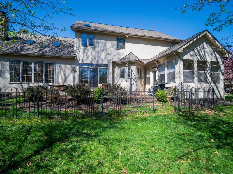 101 Walnut Woods Court, Columbus, OH 43230 Photo 46