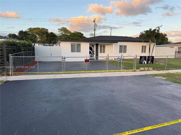 14321 Madison St , Miami, FL 33176