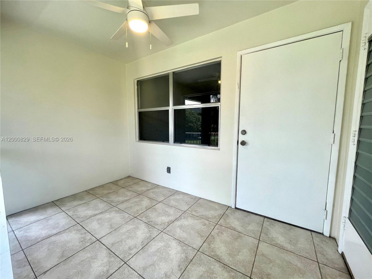 250 Layne Blvd, Unit 204, Hallandale Beach, FL 33009 Photo