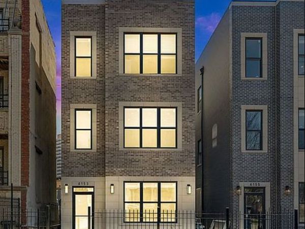 4157 S Prairie Avenue, Chicago, IL 60653