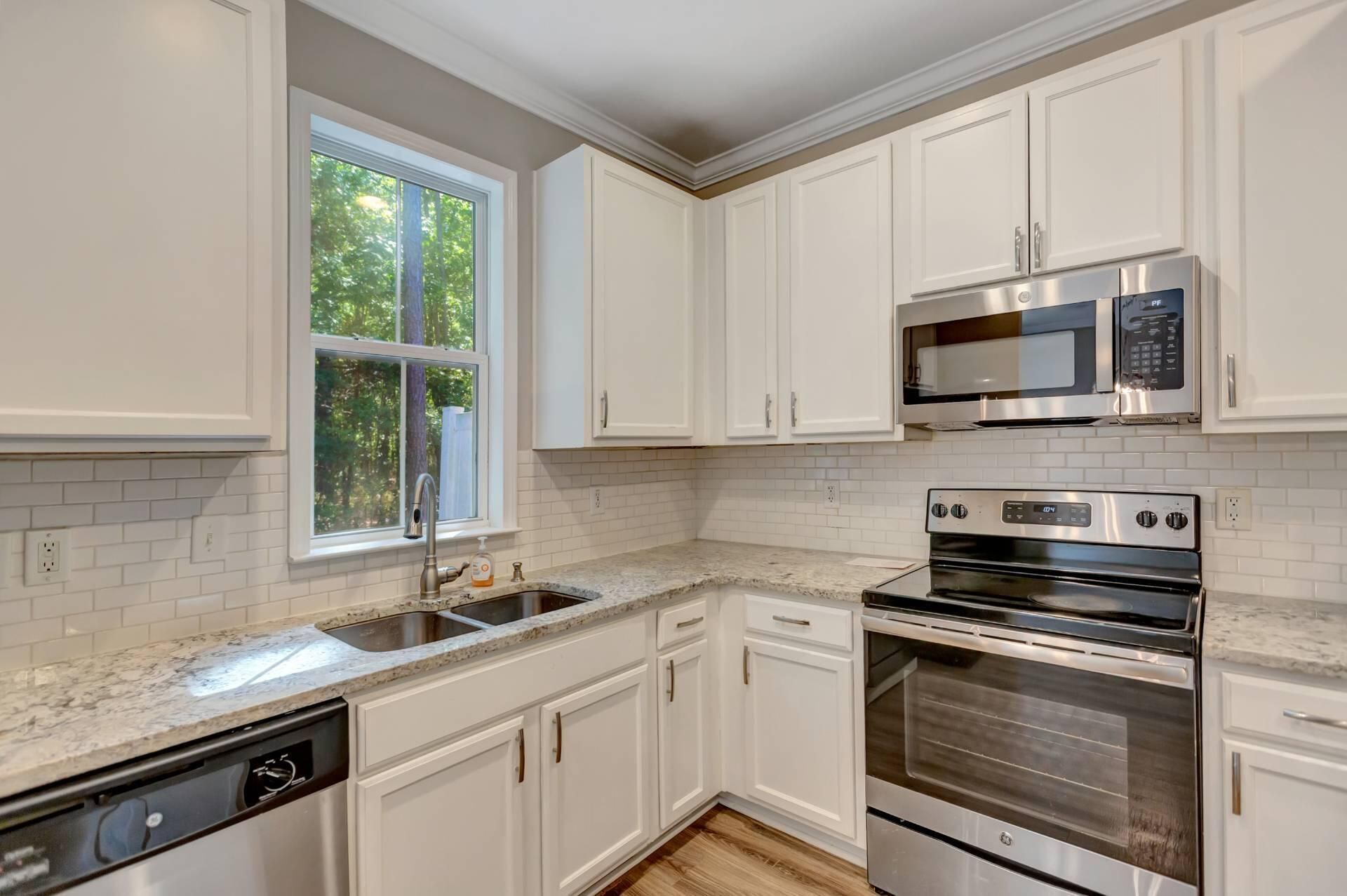 9620 Scarborough Court Photo 13