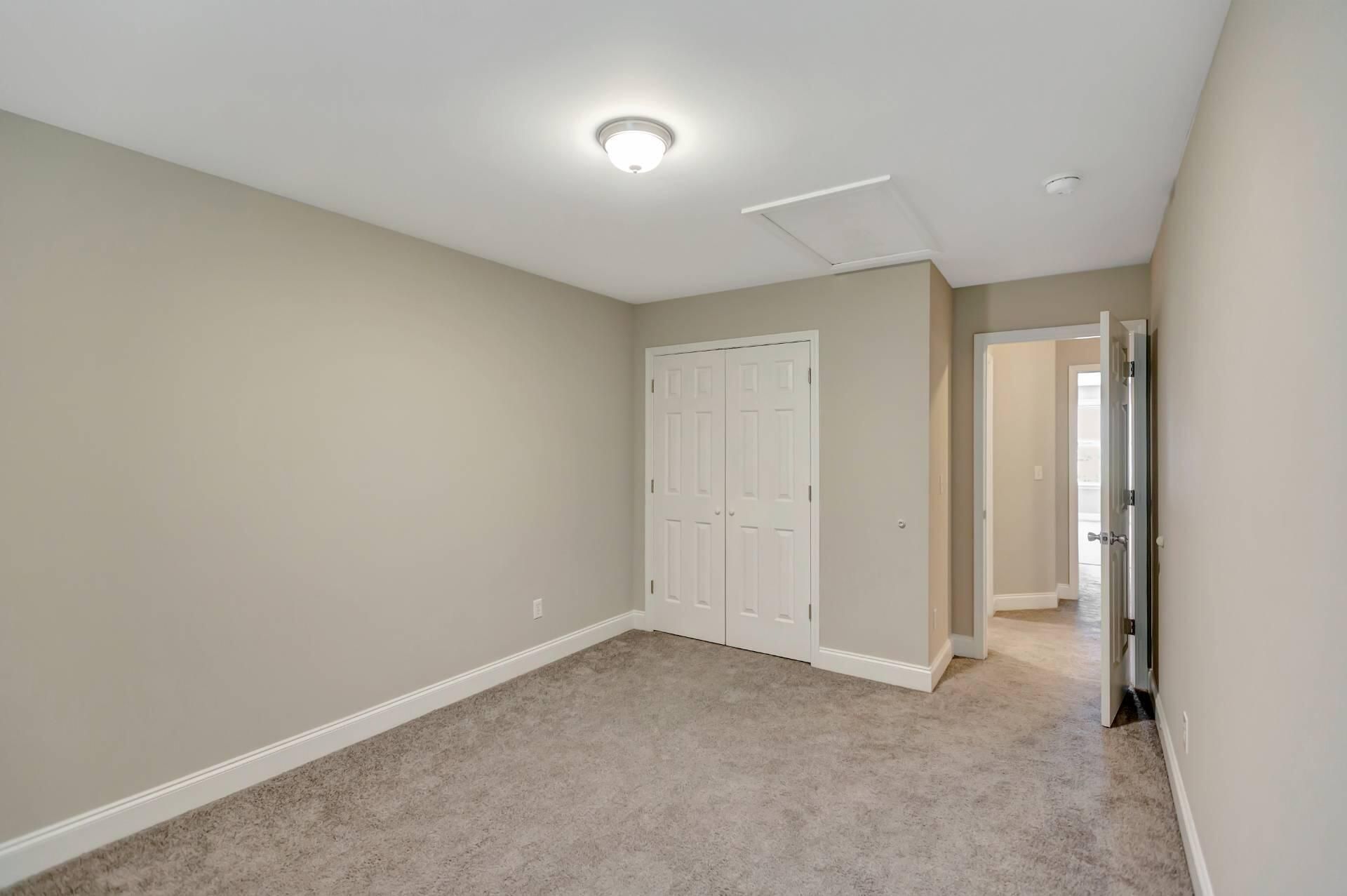 9620 Scarborough Court Photo 25