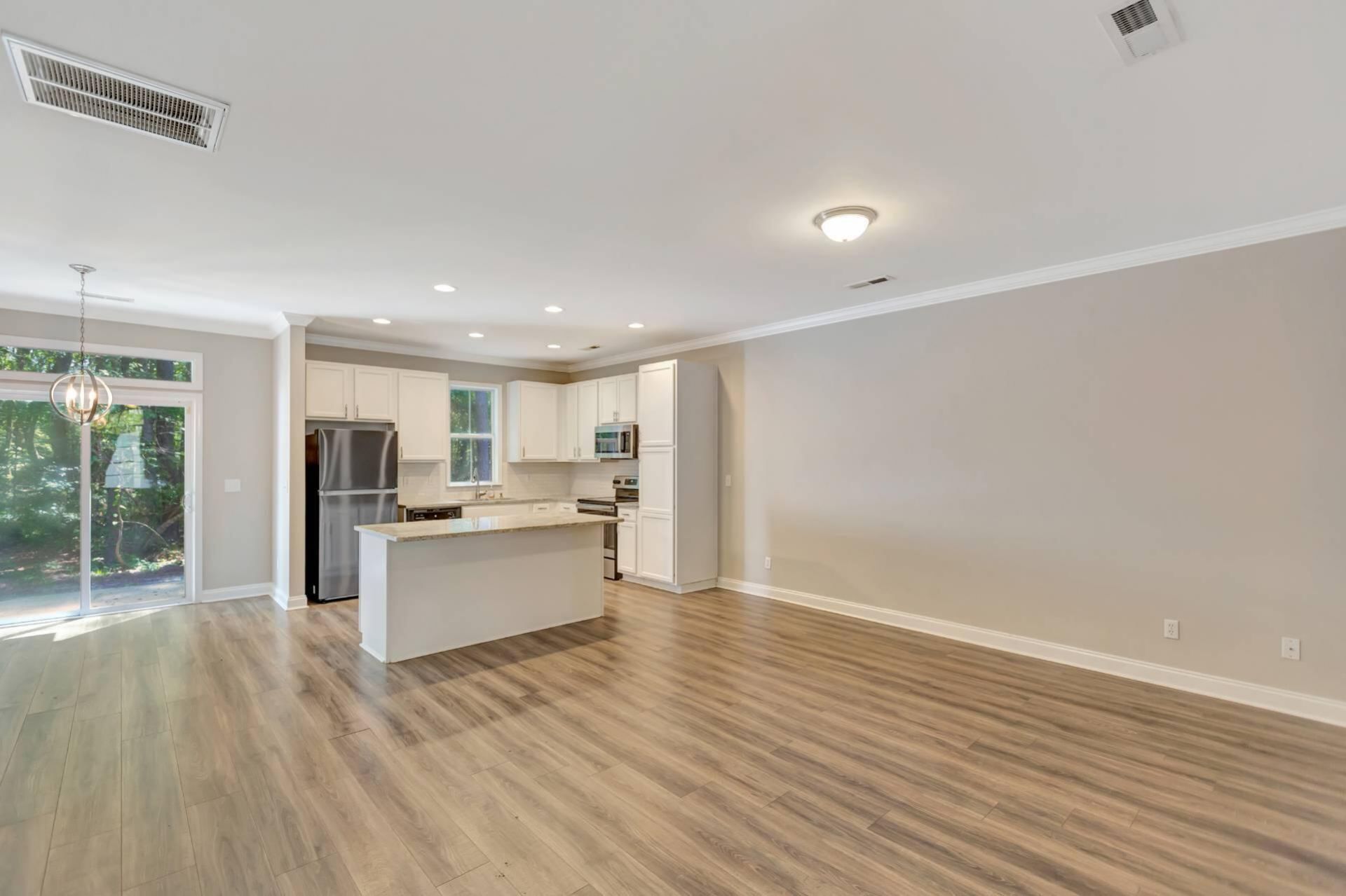 9620 Scarborough Court Photo 7