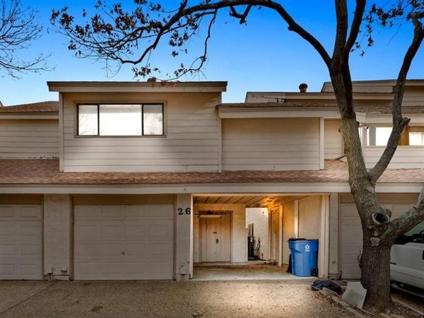 26 Oakbrook Drive, Lewisville, TX 75057