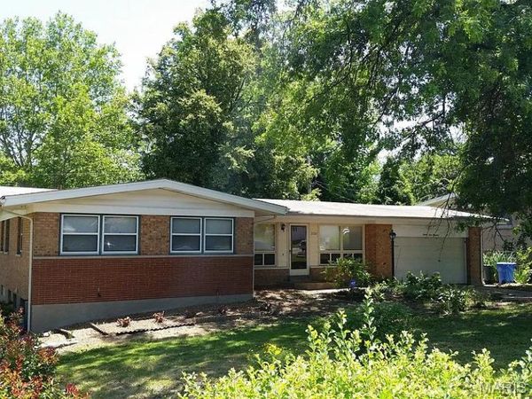 2100 S New Florissant Road, St Louis, MO 63031
