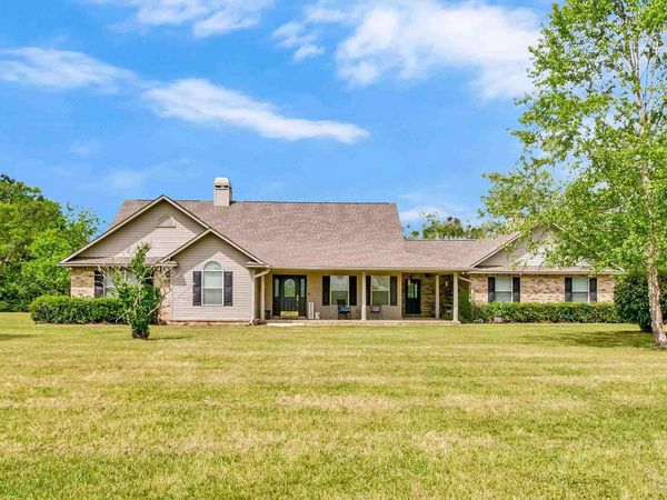 6871 Angus Ln, Molino, FL 32577