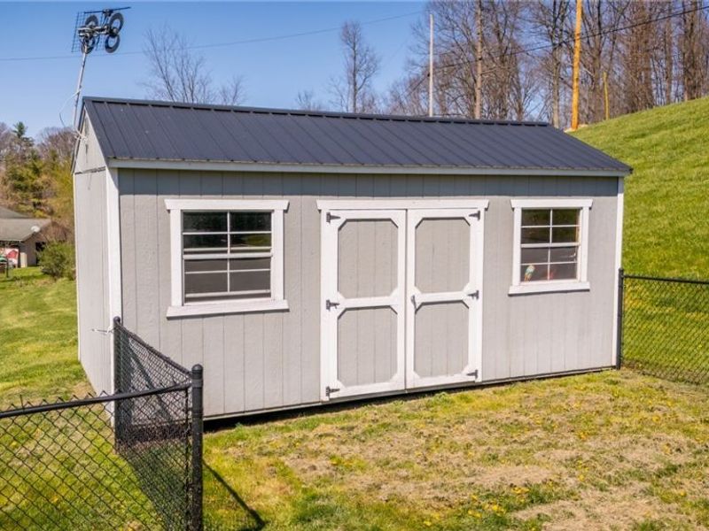 44701 Springbrook Drive, Saint Clairsville, OH 43950 Photo 5