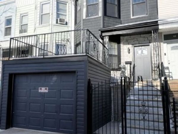 41 Arlington Ave., Jersey, NJ 07305