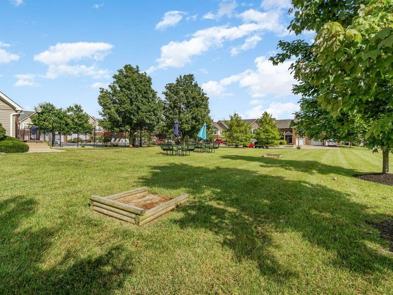 6945 Parkview Drive, Unit 8, Florence, KY 41042 Photo 22