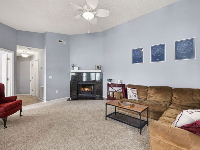 6945 Parkview Drive, Unit 8, Florence, KY 41042 Photo 3