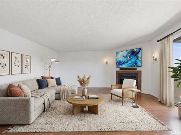605 Redondo, Unit 304, Long Beach, CA 90814