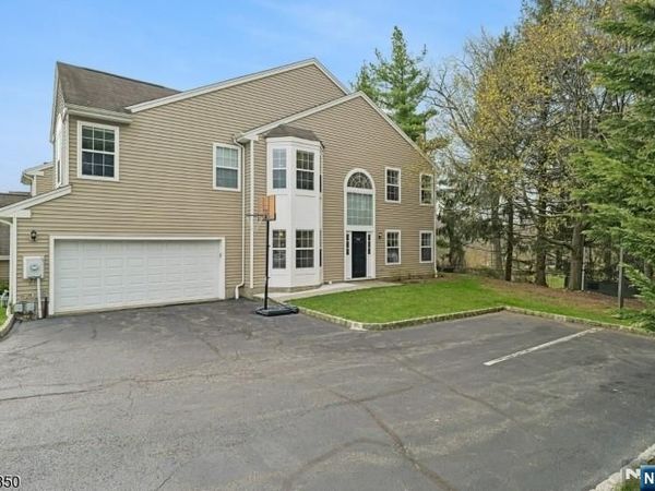 389 Digaetano Terrace, WEST ORANGE, NJ 07052