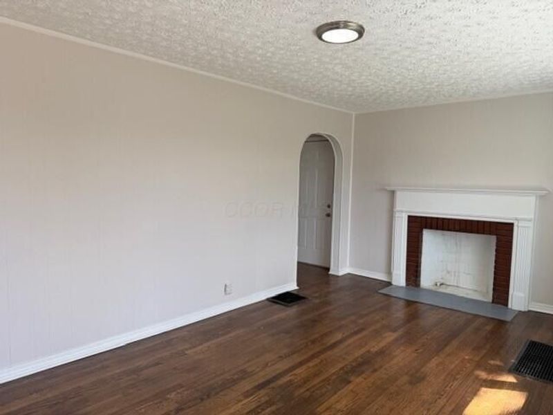 746 Oakland Park Avenue, Columbus, OH 43224 Photo 5