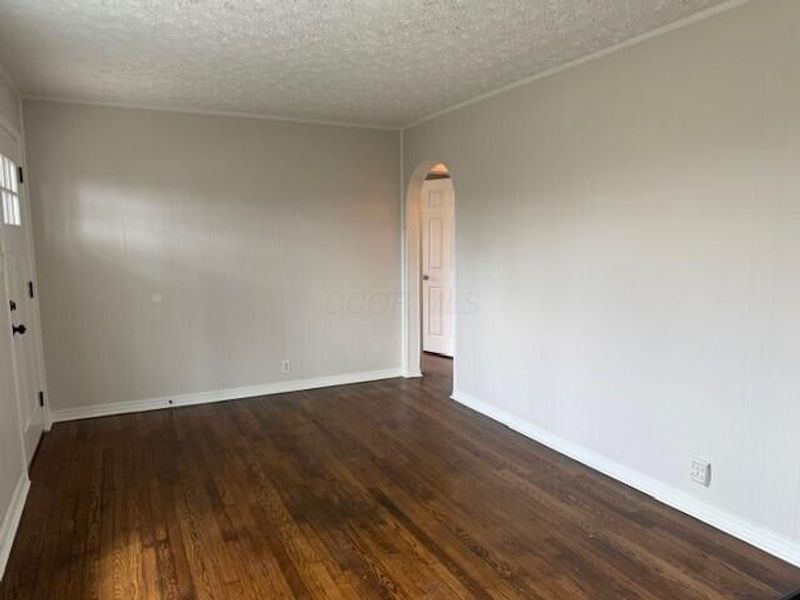 746 Oakland Park Avenue, Columbus, OH 43224 Photo 6