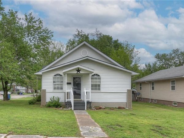 304 E 22nd Street, Baxter Springs, KS 66713