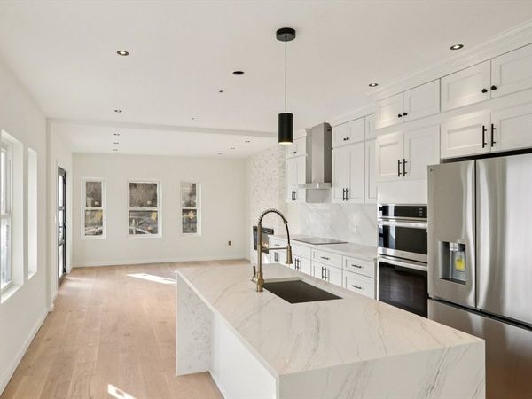 455 Summer St, Unit 455, Arlington, MA 02474