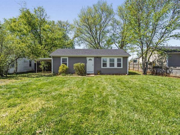 1605 Media Drive , Bowling Green, KY 42101