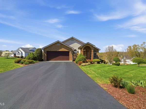 19048 Sterling Drive, Abingdon, VA 24211