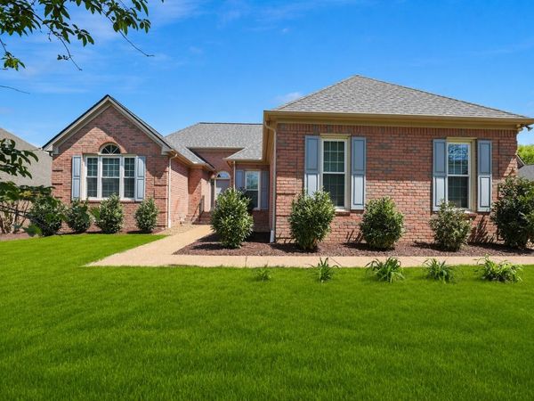 5725 Chadwick Ln, Brentwood, TN 37027