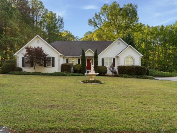 195 Galway Bend, Tyrone, GA 30290