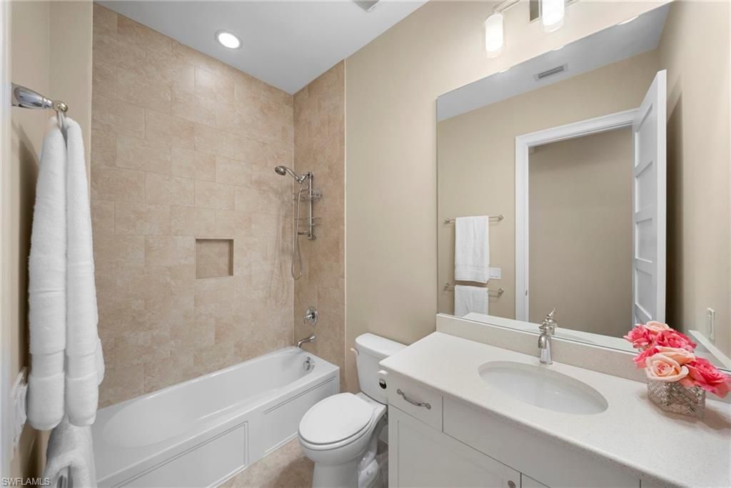 6553 Dominica Dr, Unit 202, Naples, FL 34113 Photo