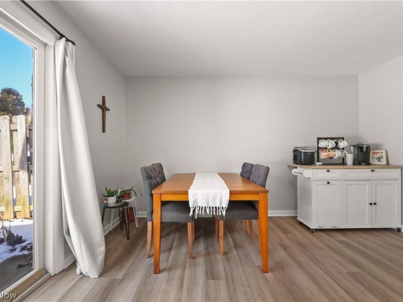 12447 Cleveland Avenue NW, Uniontown, OH 44685 Photo 12