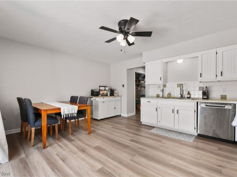 12447 Cleveland Avenue NW, Uniontown, OH 44685 Photo 13