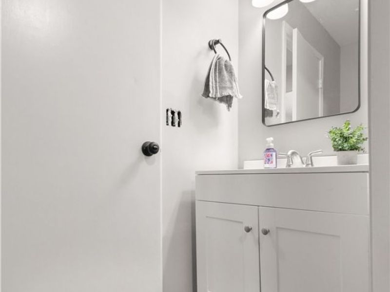 12447 Cleveland Avenue NW, Uniontown, OH 44685 Photo 18