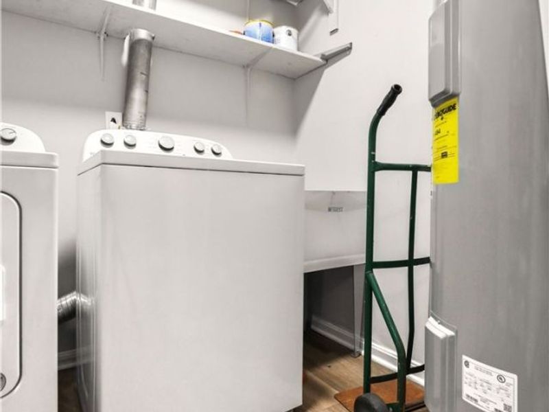 12447 Cleveland Avenue NW, Uniontown, OH 44685 Photo 23