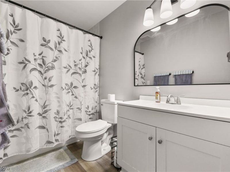 12447 Cleveland Avenue NW, Uniontown, OH 44685 Photo 31