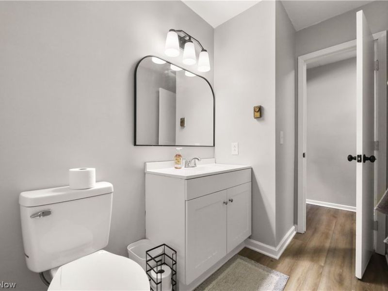 12447 Cleveland Avenue NW, Uniontown, OH 44685 Photo 32