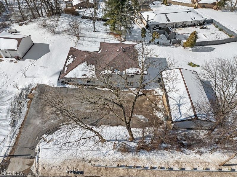 12447 Cleveland Avenue NW, Uniontown, OH 44685 Photo 37