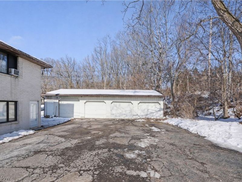 12447 Cleveland Avenue NW, Uniontown, OH 44685 Photo 42