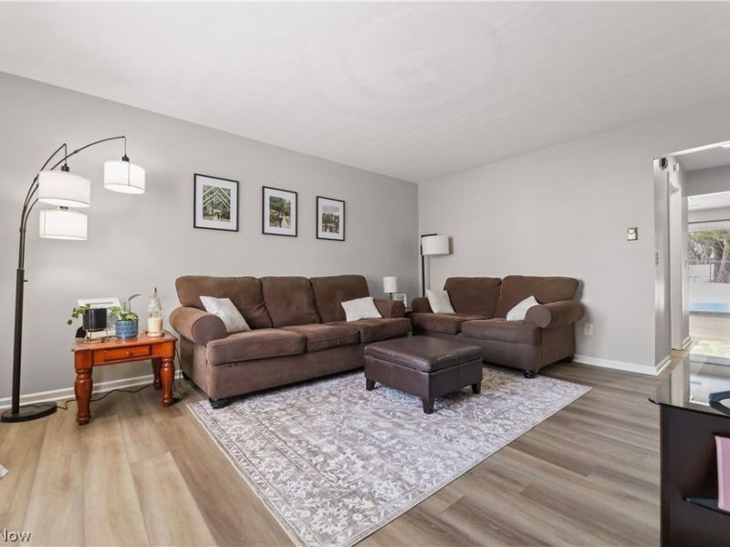 12447 Cleveland Avenue NW, Uniontown, OH 44685 Photo 5