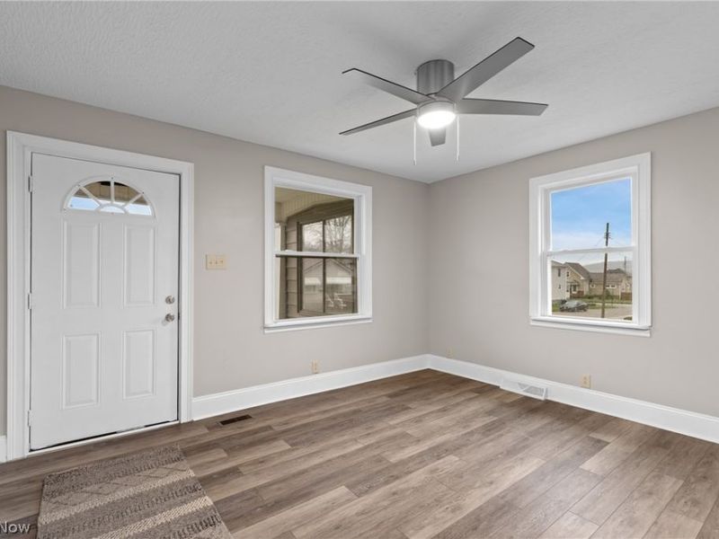 3931 Olive Avenue, Shadyside, OH 43947 Photo 6