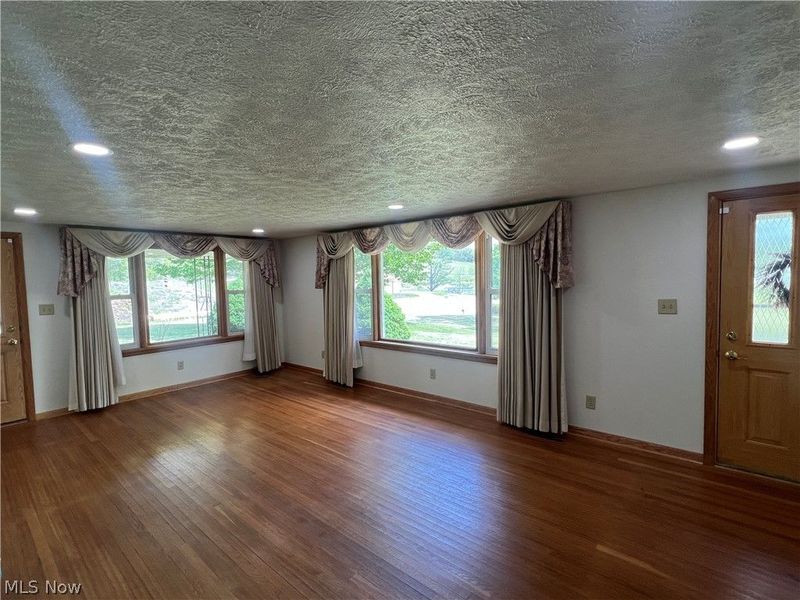 1099 Steubenville Road SE, Carrollton, OH 44615 Photo 3