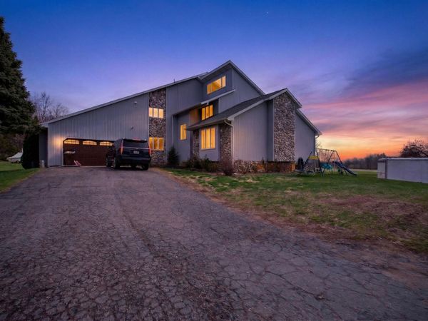 7551 Tucker Lane, Jackson, MI 49201