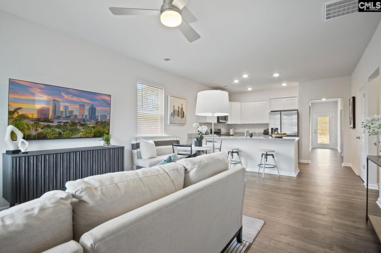 511 Chrome Horse Lane Lane Photo 5