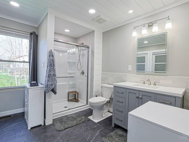 8731 Beckys Ridge Drive, Cincinnati, OH 45251 Photo 21