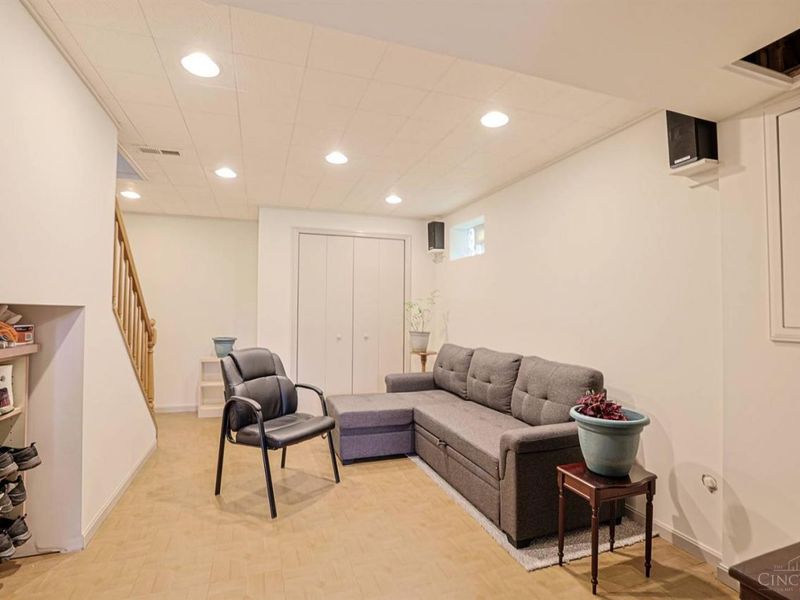 8731 Beckys Ridge Drive, Cincinnati, OH 45251 Photo 29