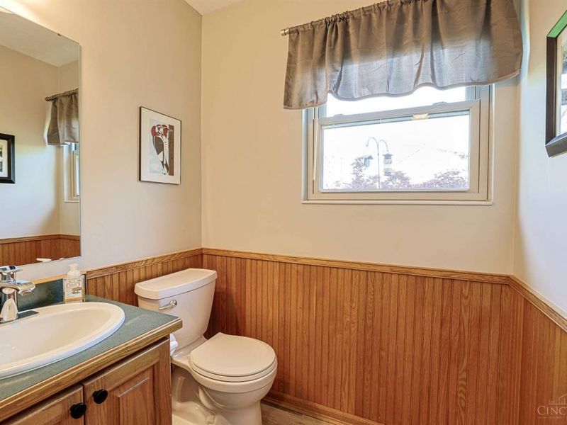 8731 Beckys Ridge Drive, Cincinnati, OH 45251 Photo 30