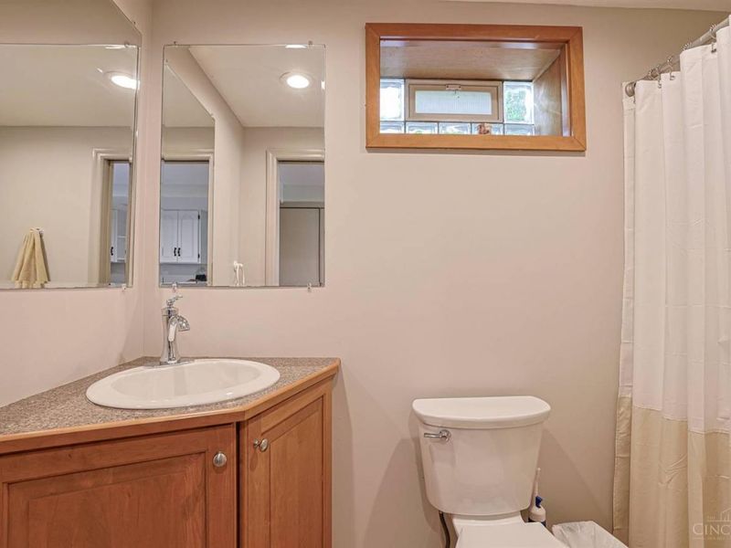 8731 Beckys Ridge Drive, Cincinnati, OH 45251 Photo 32